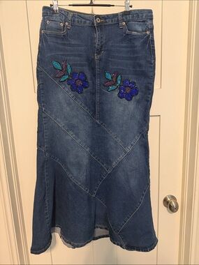 Be Girl Vintage Y2K Bedazzled Bling Blue Floral Denim Maxi Skirt Size L